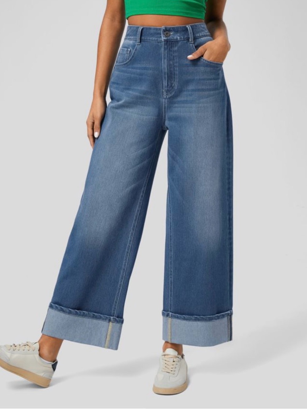 Halara Wide Leg Cuffed Women's Jeans size Small